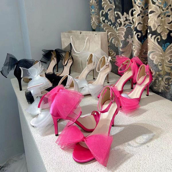 2022 new women's sandals luxury designer high heel shoes feather bowknot banquet shoes leather flat bottom rubber letters solid color s, Black
2022 new women's sandals luxury designer high heel shoes feather bowknot banquet shoes leather flat bottom rubber letters solid color s, Black