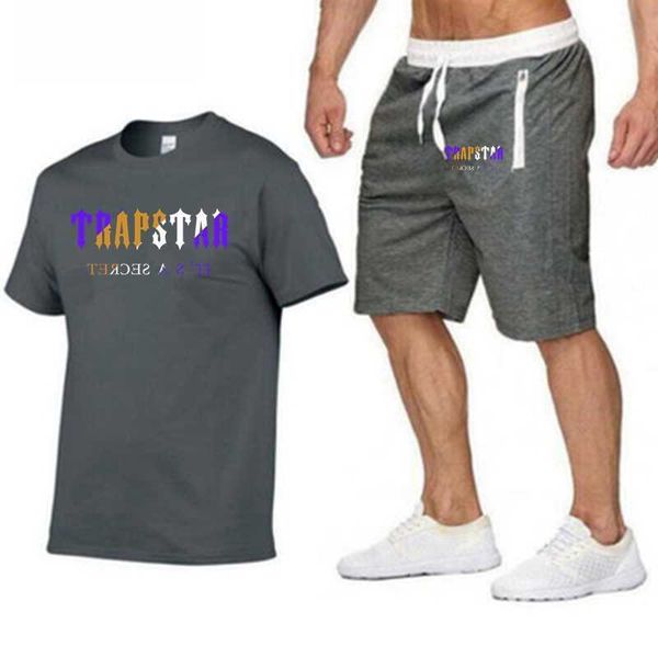 21ss sportswear fashion designer men's tracksuits summer shirt hip hop trapstar printed clothing men brand tee cotton t-shirt shorts ca, Gray
21ss sportswear fashion designer men's tracksuits summer shirt hip hop trapstar printed clothing men brand tee cotton t-shirt shorts ca, Gray