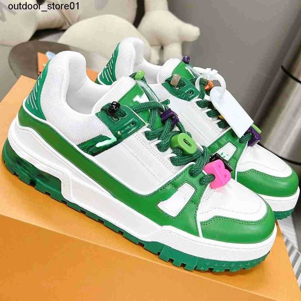 designer sneakers fashion brand luxury casual shoes men women board shoes high-end online celebrity couple cartoon digital national version
designer sneakers fashion brand luxury casual shoes men women board shoes high-end online celebrity couple cartoon digital national version