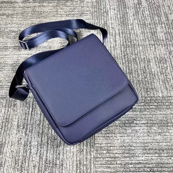 fashion style briefcases messenger bag shoulder bags designer cross body high-quality ultra-thousand fabric men's and women's hand
fashion style briefcases messenger bag shoulder bags designer cross body high-quality ultra-thousand fabric men's and women's hand