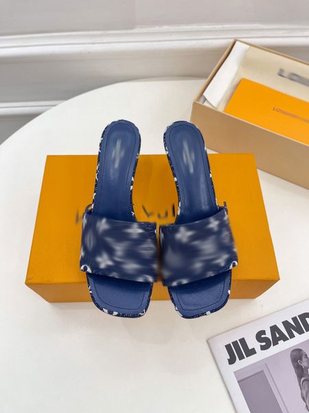 designer women slippers lady cartoon big head slides oran classic open toe casual flat slide real soft leather rubber slipper with box g053, Black
designer women slippers lady cartoon big head slides oran classic open toe casual flat slide real soft leather rubber slipper with box g053, Black