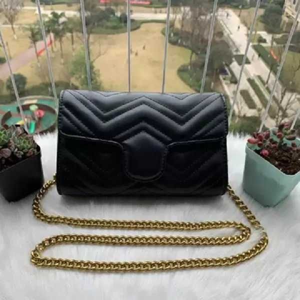 fashion women chain shoulder crossbody bags lady purse messenger bag designer handbags wallets backpack female purse lvity louisity vuttonit, Red;black
fashion women chain shoulder crossbody bags lady purse messenger bag designer handbags wallets backpack female purse lvity louisity vuttonit, Red;black