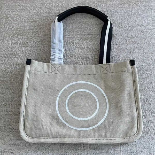 designer luxury women the tote bag fashion versatile handbags shoulder crossbody bags purse tories totes large capacity saddle wallets 7a y
designer luxury women the tote bag fashion versatile handbags shoulder crossbody bags purse tories totes large capacity saddle wallets 7a y