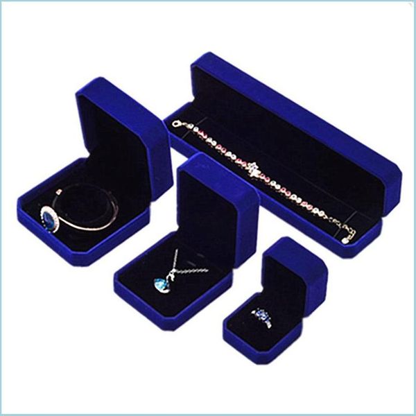 jewelry boxes fashion square veet blue jewelry boxes packaging for pendant necklace rings bracelet bangle wedding engagement gift di dhued, Black;white
jewelry boxes fashion square veet blue jewelry boxes packaging for pendant necklace rings bracelet bangle wedding engagement gift di dhued, Black;white