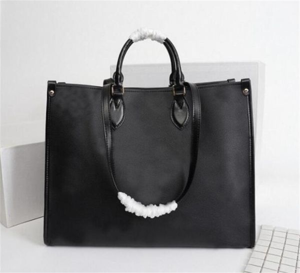 new luxury designer handbag one shoulder messenger classic style large capacity simple fashion
new luxury designer handbag one shoulder messenger classic style large capacity simple fashion