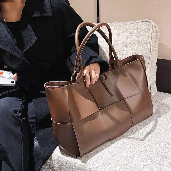 fashion bag designer bottess venetas's fashion design large capacity tote women's 2022 new chaobaida woven soft leather hand
fashion bag designer bottess venetas's fashion design large capacity tote women's 2022 new chaobaida woven soft leather hand