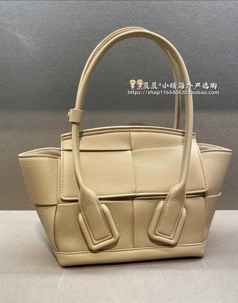 leather bottegas bag venetas knotted designer handbag single shoulder shopping bag women's original quality fashion bags kp7r
leather bottegas bag venetas knotted designer handbag single shoulder shopping bag women's original quality fashion bags kp7r