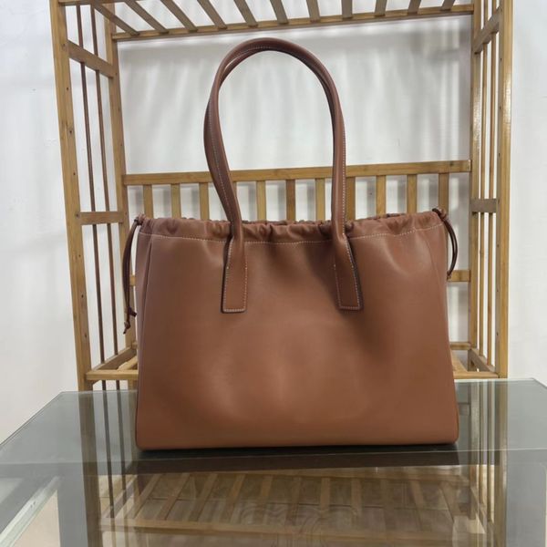cabas tote bag drawstring cuir triomrhe in smooth leather designer women card holders crossbody lady one main compartment shoulder bag handb
cabas tote bag drawstring cuir triomrhe in smooth leather designer women card holders crossbody lady one main compartment shoulder bag handb