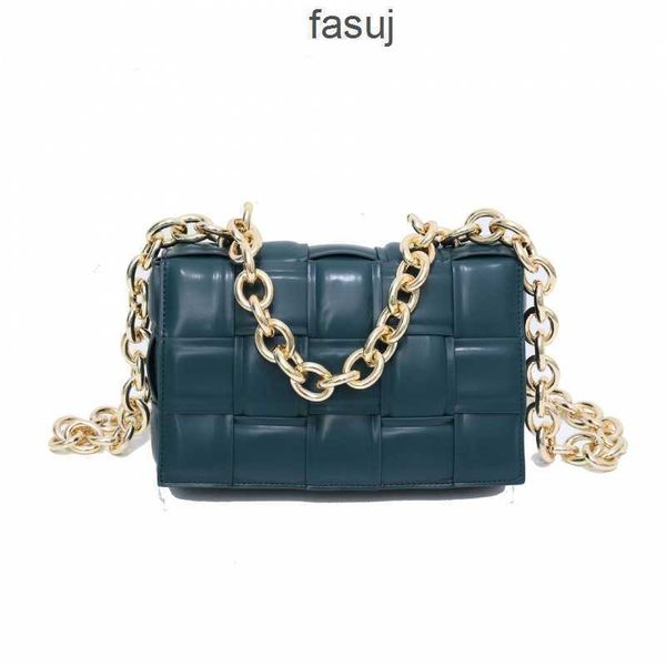 fashion ladies bottess bags venetas order 2022 woven pillow female messenger have a logo
fashion ladies bottess bags venetas order 2022 woven pillow female messenger have a logo