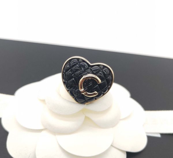 2022 luxury quality charm punk band ring with black color rhombus design have box stamp ps7327a, Silver
2022 luxury quality charm punk band ring with black color rhombus design have box stamp ps7327a, Silver