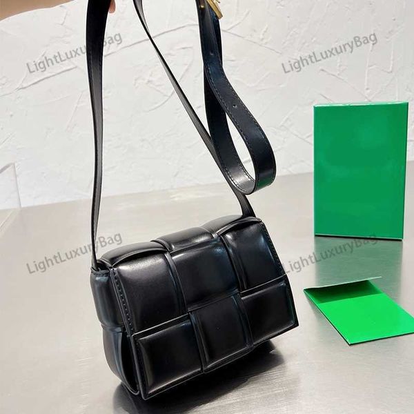 5a shoulder bag for women classic designer leather a variety of brilliant colors to choose from handbag famous brand shopping purses 220319
5a shoulder bag for women classic designer leather a variety of brilliant colors to choose from handbag famous brand shopping purses 220319