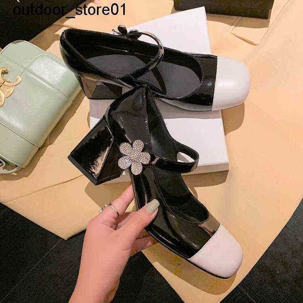 dress shoes designer miu high heels single shoe rhinestone flower french color matching light mouth different from the miu mary jane, Black
dress shoes designer miu high heels single shoe rhinestone flower french color matching light mouth different from the miu mary jane, Black