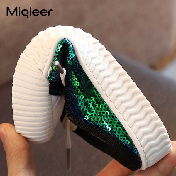 shoes flat children casual shoes fashion sequins boys girls half-drag skateboarding soft sole anti slippery walking footwear l221012, Black;grey
shoes flat children casual shoes fashion sequins boys girls half-drag skateboarding soft sole anti slippery walking footwear l221012, Black;grey