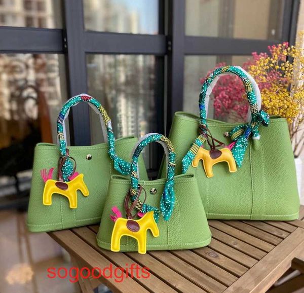 designer herme bag garden party bags women crossbody tote handbags 2022 new layer cowhide litchi pattern 25cm30cm36cm garden bag leather
designer herme bag garden party bags women crossbody tote handbags 2022 new layer cowhide litchi pattern 25cm30cm36cm garden bag leather
