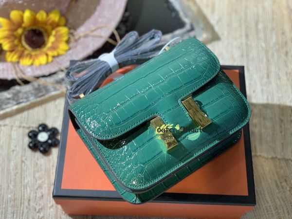 designer classic leather shoulder bags solid color flip buckle latch envelope bag handbag alligator pattern womens luxury handbags messenger
designer classic leather shoulder bags solid color flip buckle latch envelope bag handbag alligator pattern womens luxury handbags messenger