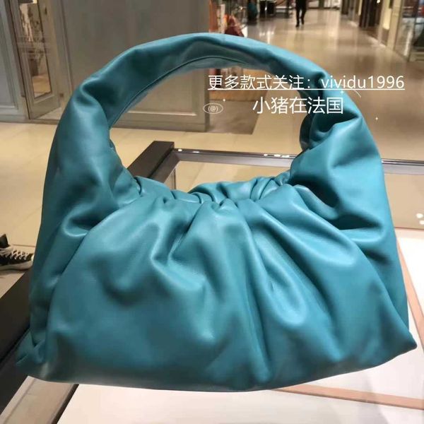 leather bottegas bag venetas knotted designer handbag pouch underarm bag smooth pleated cow horn one shoulder handbag women 1gip
leather bottegas bag venetas knotted designer handbag pouch underarm bag smooth pleated cow horn one shoulder handbag women 1gip