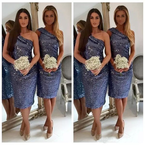 2023 blue sequins bridesmaid dresses one shoulder strap knee length beach wedding guest gowns custom made plus size, White;pink
2023 blue sequins bridesmaid dresses one shoulder strap knee length beach wedding guest gowns custom made plus size, White;pink