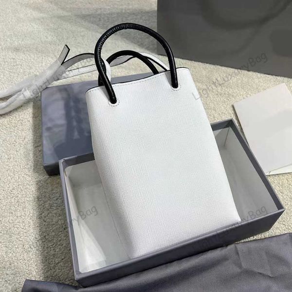 light luxury fashion designer leather mobile phone bag convenient personality crossbody for women classic famous brand shopping purses220213
light luxury fashion designer leather mobile phone bag convenient personality crossbody for women classic famous brand shopping purses220213