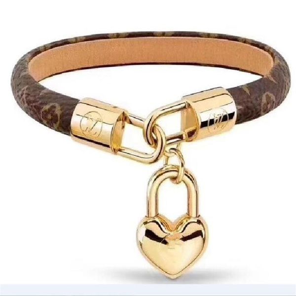 bracelets for men woman designers wristpaper leather flower pattern bracelet pearl jewelry321z, Black
bracelets for men woman designers wristpaper leather flower pattern bracelet pearl jewelry321z, Black