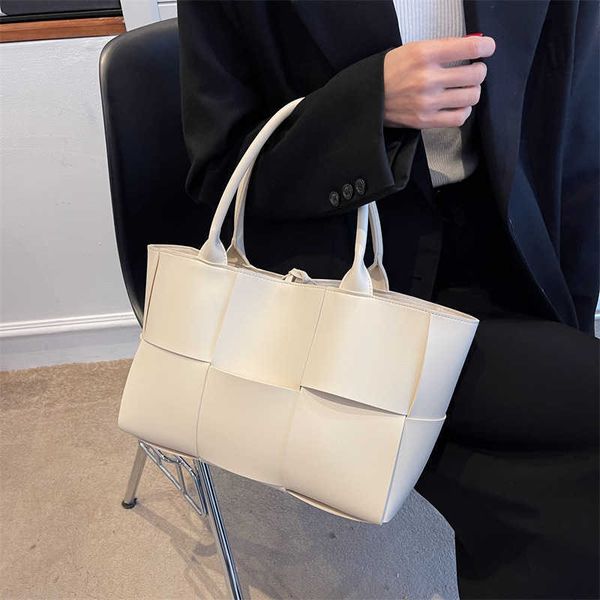 fashion bag designer bottess venetas's hand for women with superior air feeling and small number of designs woven shoulder female colle