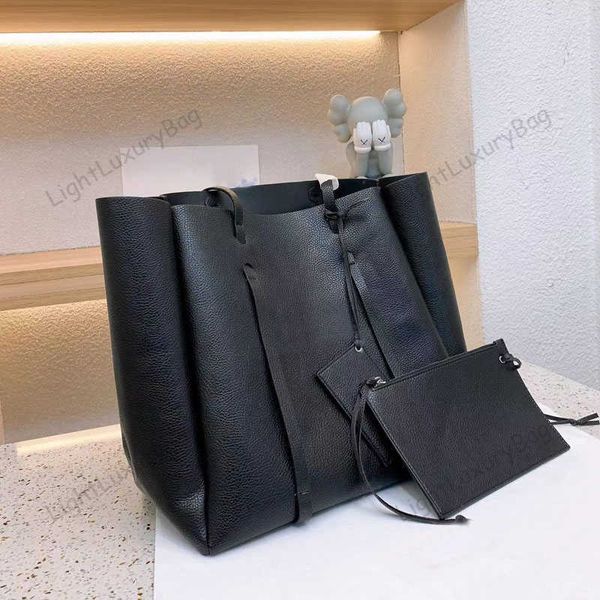 two-in-one high capacity shoulder shopping purse designer leather wallet practical handbag fashion bag for women classic famous2023
two-in-one high capacity shoulder shopping purse designer leather wallet practical handbag fashion bag for women classic famous2023