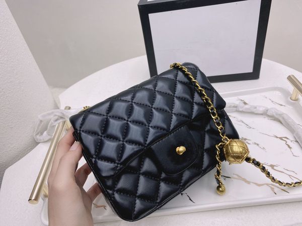 2023 cchan-l golden ball bag leather fashion designer handbag backpack purse soft leather material cover ladies shoulder handbag crossbody p
2023 cchan-l golden ball bag leather fashion designer handbag backpack purse soft leather material cover ladies shoulder handbag crossbody p
