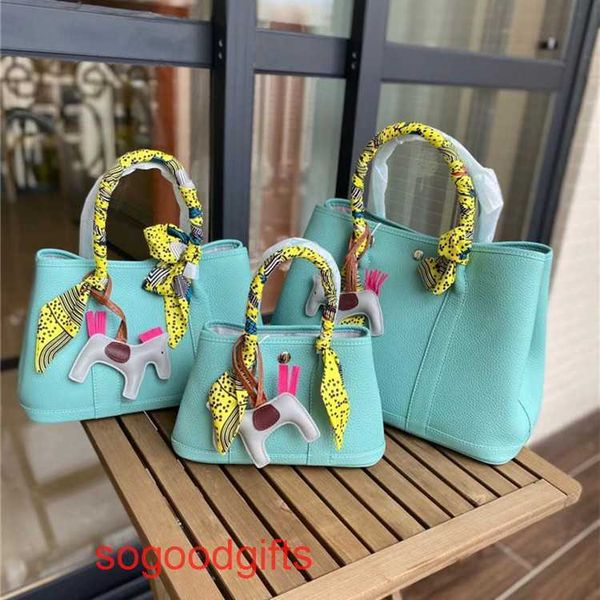 designer herme bag garden party bags women crossbody tote handbags new bag popular women's garden bag canvas shoulder strap portable on
designer herme bag garden party bags women crossbody tote handbags new bag popular women's garden bag canvas shoulder strap portable on