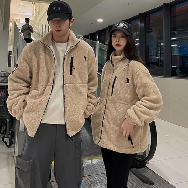 designer 21ss men's women cashmere jacket tech fleece coat thick warm down classic retro antumn winter couple models lamb cashmere men, Black;brown
designer 21ss men's women cashmere jacket tech fleece coat thick warm down classic retro antumn winter couple models lamb cashmere men, Black;brown
