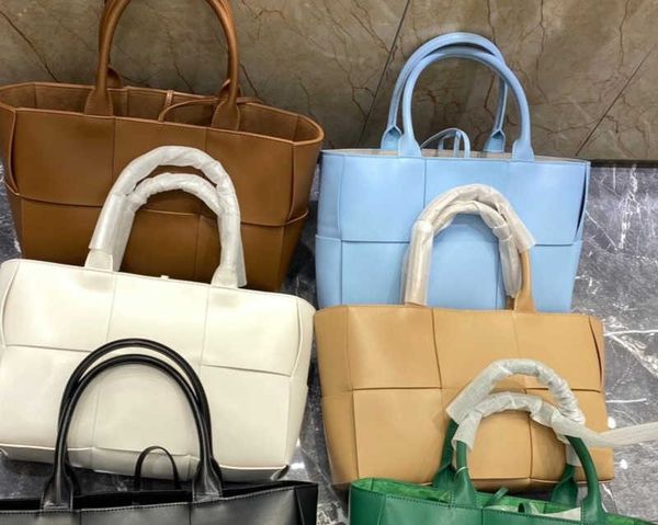 fashion bag designer bottess venetas's autumn and winter hand woven 2022 new shoulder underarm women's
fashion bag designer bottess venetas's autumn and winter hand woven 2022 new shoulder underarm women's