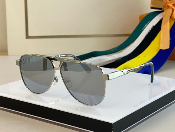 new metal frame sunglasses mens pilot piece type anti-uv oversized square decorative glasses lens with drill avant garde trend shades, White;black
new metal frame sunglasses mens pilot piece type anti-uv oversized square decorative glasses lens with drill avant garde trend shades, White;black