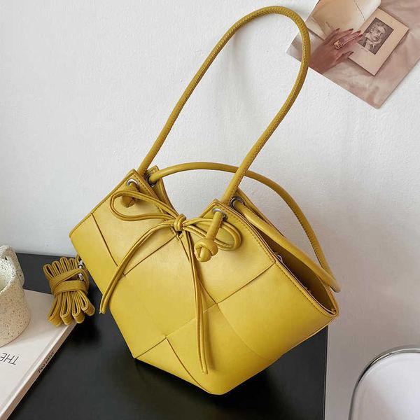 bottess bag venetas fashion personalized design this year's popular woven women's 2022 summer is a fashionable one shoulder tote w
bottess bag venetas fashion personalized design this year's popular woven women's 2022 summer is a fashionable one shoulder tote w