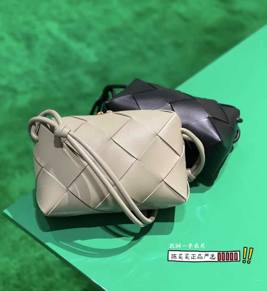 designer bags leather bottegas bag woven venetas new cassette woven long camera bag mini original quality luxury handbag
designer bags leather bottegas bag woven venetas new cassette woven long camera bag mini original quality luxury handbag