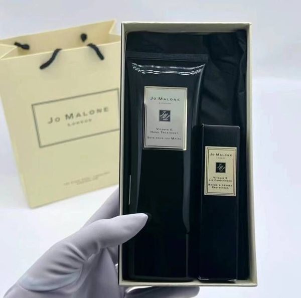 branded jo malone hand cream 100ml v lip balm repair lips 15ml moisturizing skin care
branded jo malone hand cream 100ml v lip balm repair lips 15ml moisturizing skin care