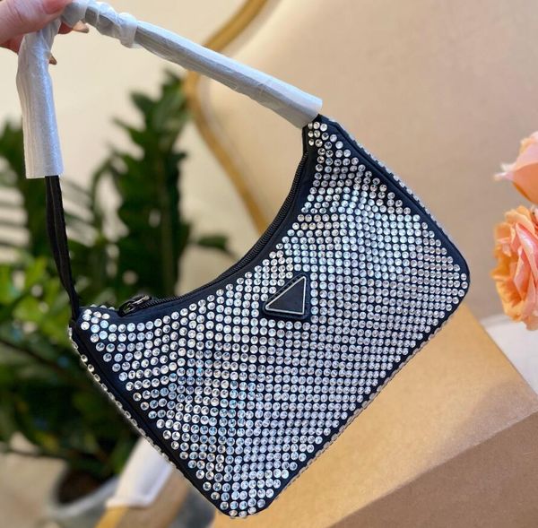 5a quality diamond women shoulder bag 2022 new crystal handbags summer fashion underarm purses luxury totes bling nylon classic shiny handba
5a quality diamond women shoulder bag 2022 new crystal handbags summer fashion underarm purses luxury totes bling nylon classic shiny handba