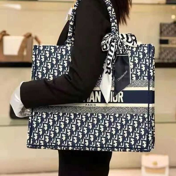 designer embroidary totebags blue tiger d net red handbag high value shopping bag large capacity fashion women s canvas letter
designer embroidary totebags blue tiger d net red handbag high value shopping bag large capacity fashion women s canvas letter