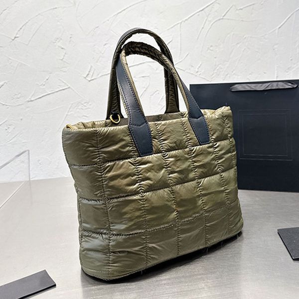 cotton padded tote bag winter handbag purse large capacity package shopping bags fashion metal letter zipper closure inside pockets
cotton padded tote bag winter handbag purse large capacity package shopping bags fashion metal letter zipper closure inside pockets