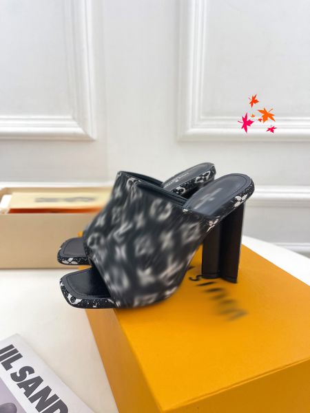 new version paris slides slippers womens summer sandals beach ladies flip flops black leisure slider chaussures fashion scuffs footwear -h07
new version paris slides slippers womens summer sandals beach ladies flip flops black leisure slider chaussures fashion scuffs footwear -h07
