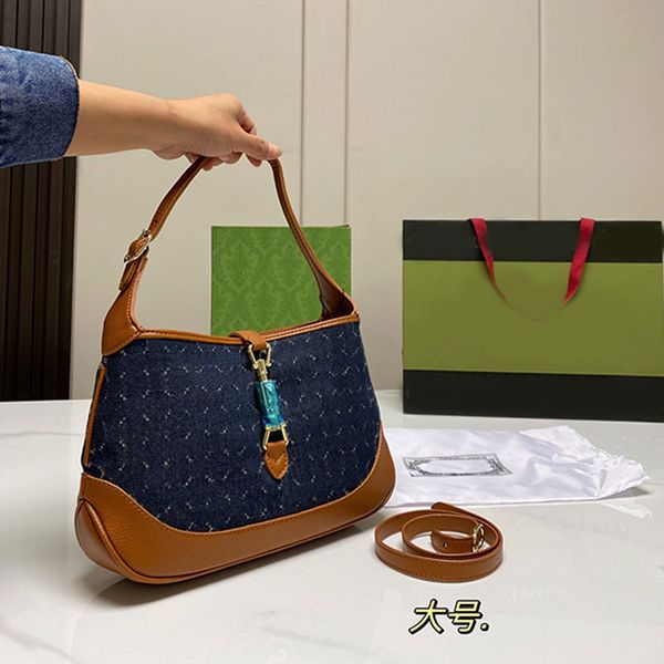 underarm clutch bag axillary shoulder bag women handbag purse fashion canvas patchwork leather edge hardware adjustable belt strap classic l
underarm clutch bag axillary shoulder bag women handbag purse fashion canvas patchwork leather edge hardware adjustable belt strap classic l