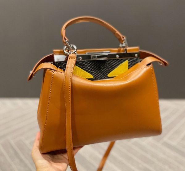 handbag 5a womens crossbody designer bag classic eye pattern luxury totes shoulder bags lady temperament handbags wallet
handbag 5a womens crossbody designer bag classic eye pattern luxury totes shoulder bags lady temperament handbags wallet