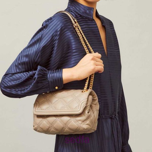 designer bags burchs shoulder crossbody torys luxury women's classic handbags american bag chain fleming single shoulder flip small lar
designer bags burchs shoulder crossbody torys luxury women's classic handbags american bag chain fleming single shoulder flip small lar