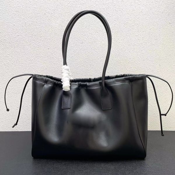 evening bag cabas drawstring cuir in smooth leather bag brown black handles shoulder carry decorative drawstring luxury designer totes purse
evening bag cabas drawstring cuir in smooth leather bag brown black handles shoulder carry decorative drawstring luxury designer totes purse