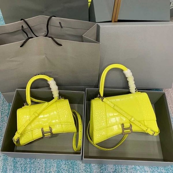 designer handbags messenger bags tote purse crocodile pattern hourglass leather lady handbag fashion air backpacks shoulder crossbody
designer handbags messenger bags tote purse crocodile pattern hourglass leather lady handbag fashion air backpacks shoulder crossbody