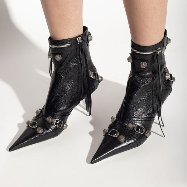 luxury designers boots ankle boots shoes cagole stud buckle embellished lamb leather heeled side zip pointed toe stiletto heel booties, Black
luxury designers boots ankle boots shoes cagole stud buckle embellished lamb leather heeled side zip pointed toe stiletto heel booties, Black