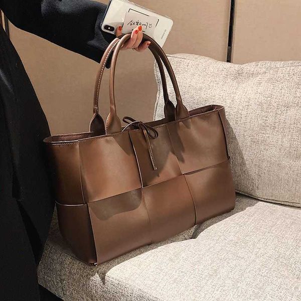 bag fashion designer bottess venetas's autumn and winter trendy ins woven women 2022 korean version large portable single shoulder moth
bag fashion designer bottess venetas's autumn and winter trendy ins woven women 2022 korean version large portable single shoulder moth