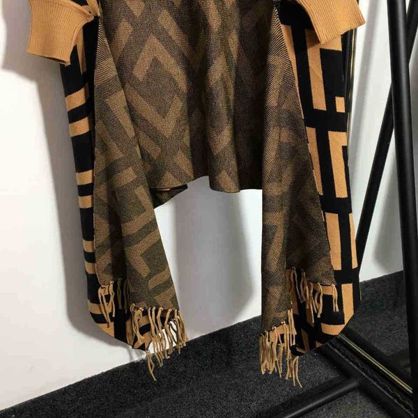 ffen 2021ss fashion women designer wool knit cape shawl striped jacquard tassel midi coat cchen brand double f letter girls clothes winter, Tan;black
ffen 2021ss fashion women designer wool knit cape shawl striped jacquard tassel midi coat cchen brand double f letter girls clothes winter, Tan;black