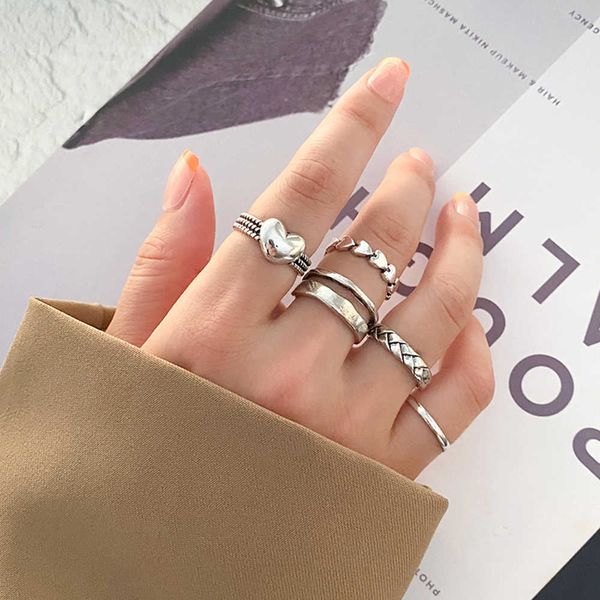 cluster rings kisswife punk metal heart open knuckle ring set for women minimalist retro metal geometric finger ring fashion jewelry gift l2, Golden;silver
cluster rings kisswife punk metal heart open knuckle ring set for women minimalist retro metal geometric finger ring fashion jewelry gift l2, Golden;silver