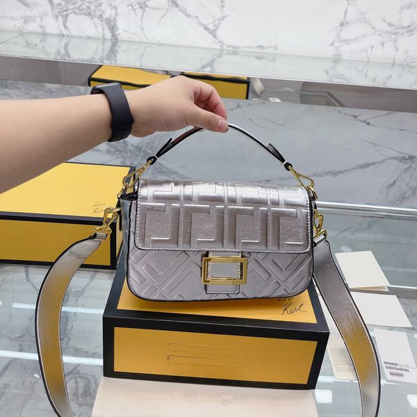 luxries bags fashion bag women luxry poxket show style crossbag designer genuine leather bag lady shoulderbag underarmbag necessary purse si
luxries bags fashion bag women luxry poxket show style crossbag designer genuine leather bag lady shoulderbag underarmbag necessary purse si