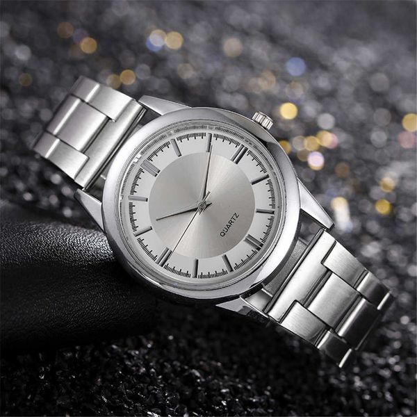 quartz outdoor mens watches watch black dial with stainless steel bracelet wristwatches, Slivery;brown
quartz outdoor mens watches watch black dial with stainless steel bracelet wristwatches, Slivery;brown