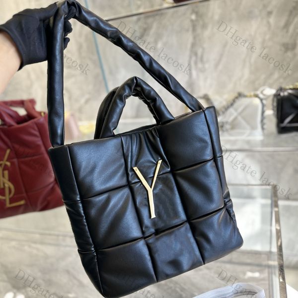 22ss new shopping bags designers mens womens totes large capacity plaid handbags purses oversize hardware letter with real leather
22ss new shopping bags designers mens womens totes large capacity plaid handbags purses oversize hardware letter with real leather