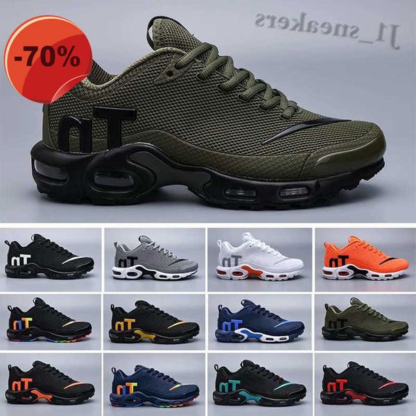 2018 designer men tn mercurial shoes mens kpu tn trainers sports sneakers plus tn ultra se size us7-12 up06, Black;brown
2018 designer men tn mercurial shoes mens kpu tn trainers sports sneakers plus tn ultra se size us7-12 up06, Black;brown